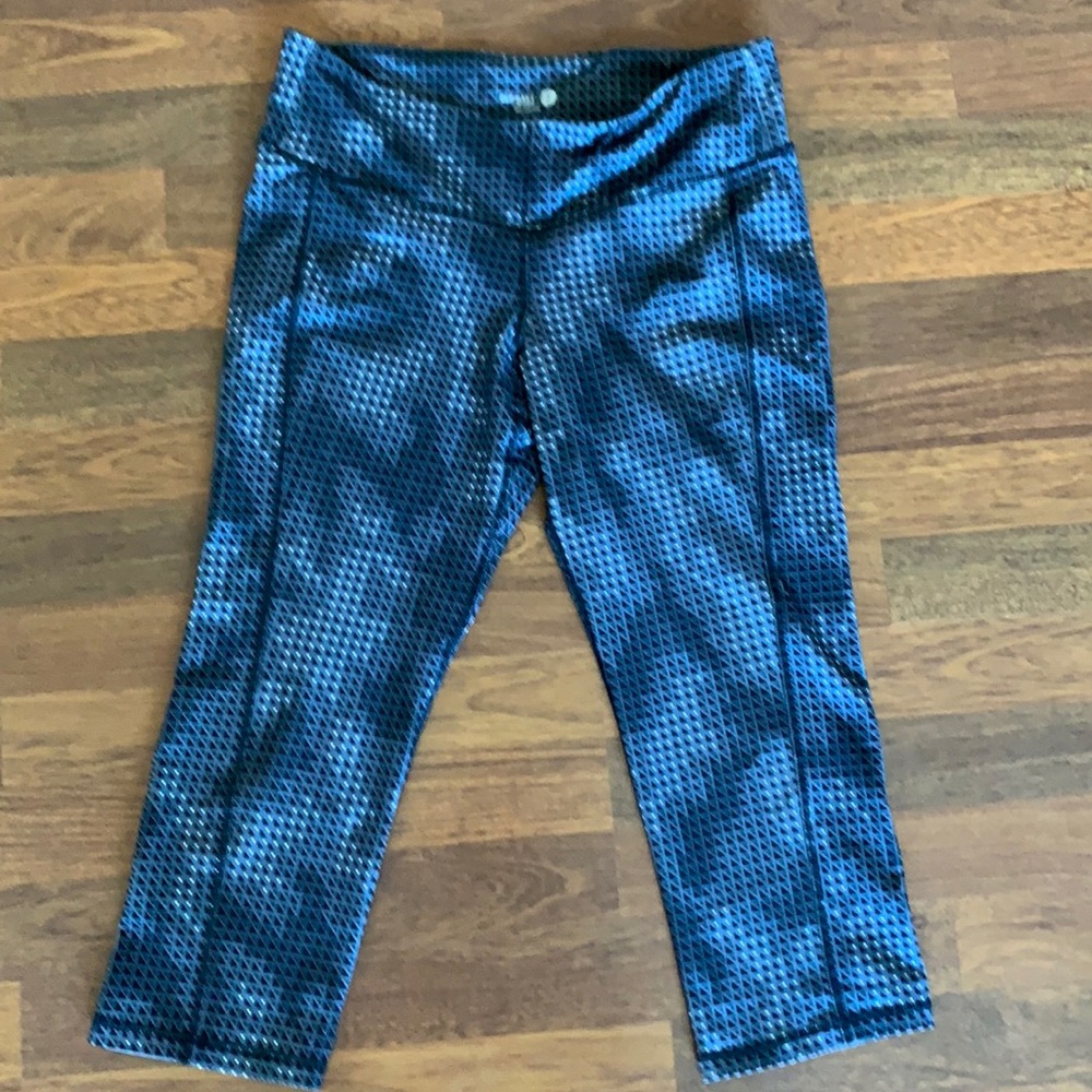 Old navy activewear capris